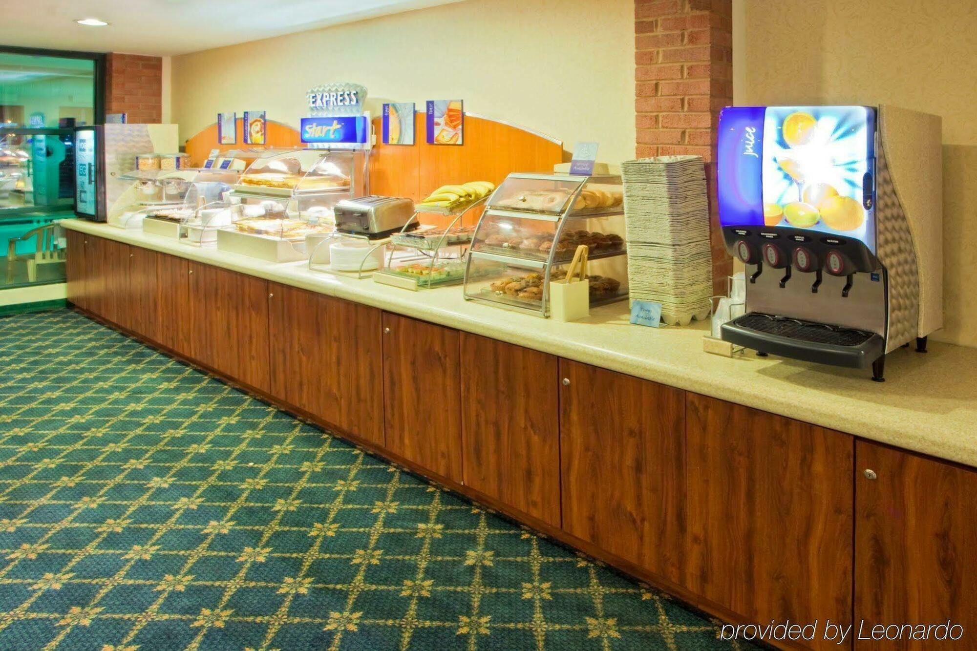 Holiday Inn Express Cambridge By Ihg Restoran gambar
